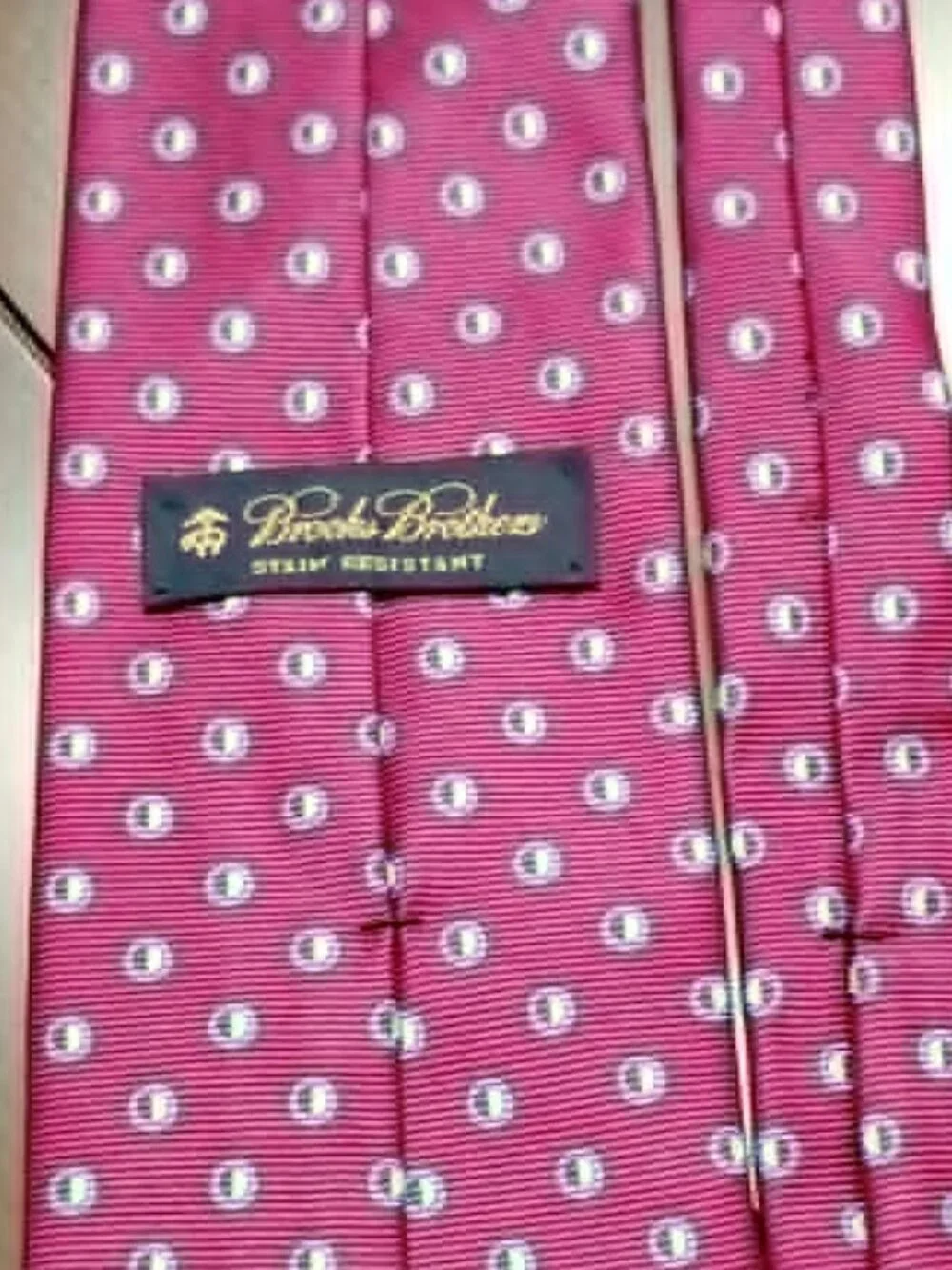 Brooks Brothers fuschia tie